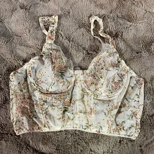 Lace tank top/ Crop top. Size M.